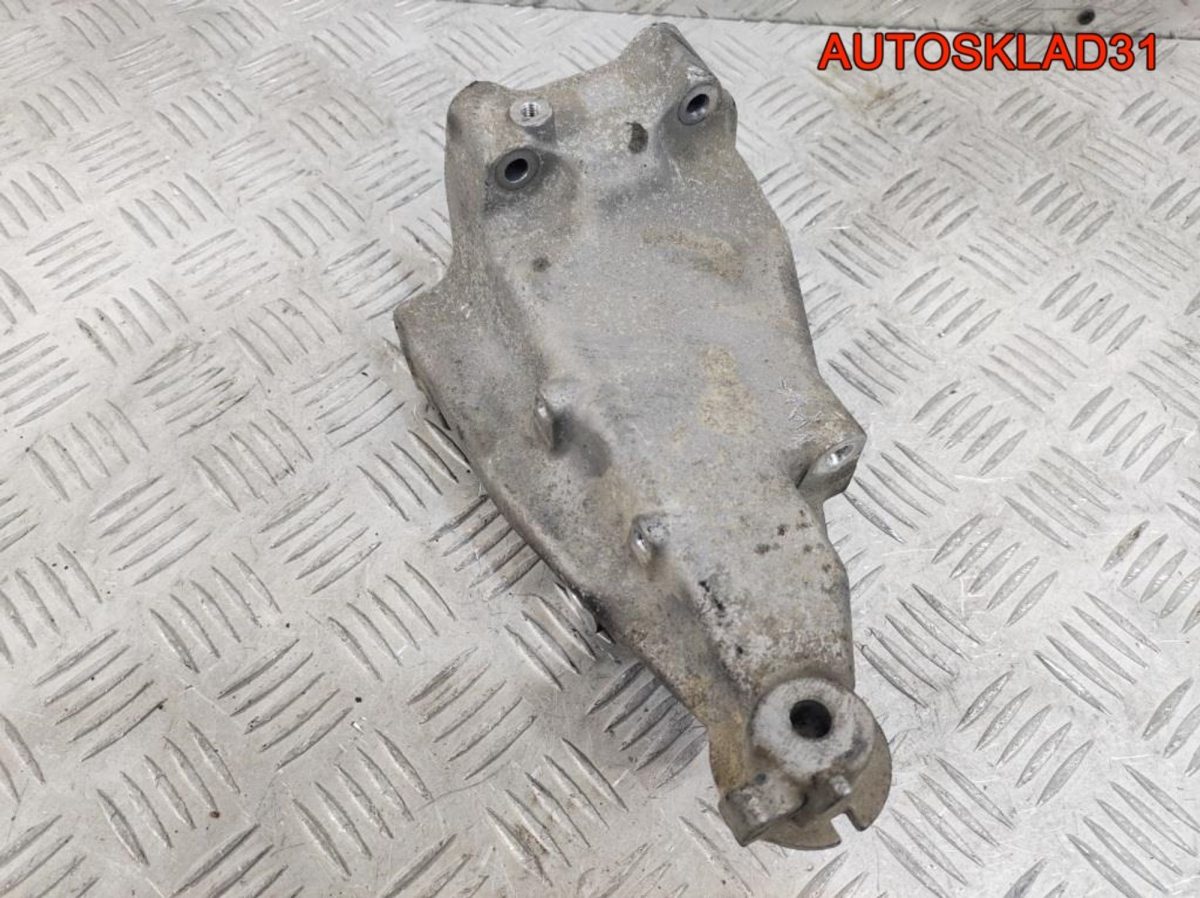 Кронштейн двигателя правый Mercedes X204 651.912 - АвтоСклад31.рф - авторазборка контрактные б/у запчасти в г. Белгород