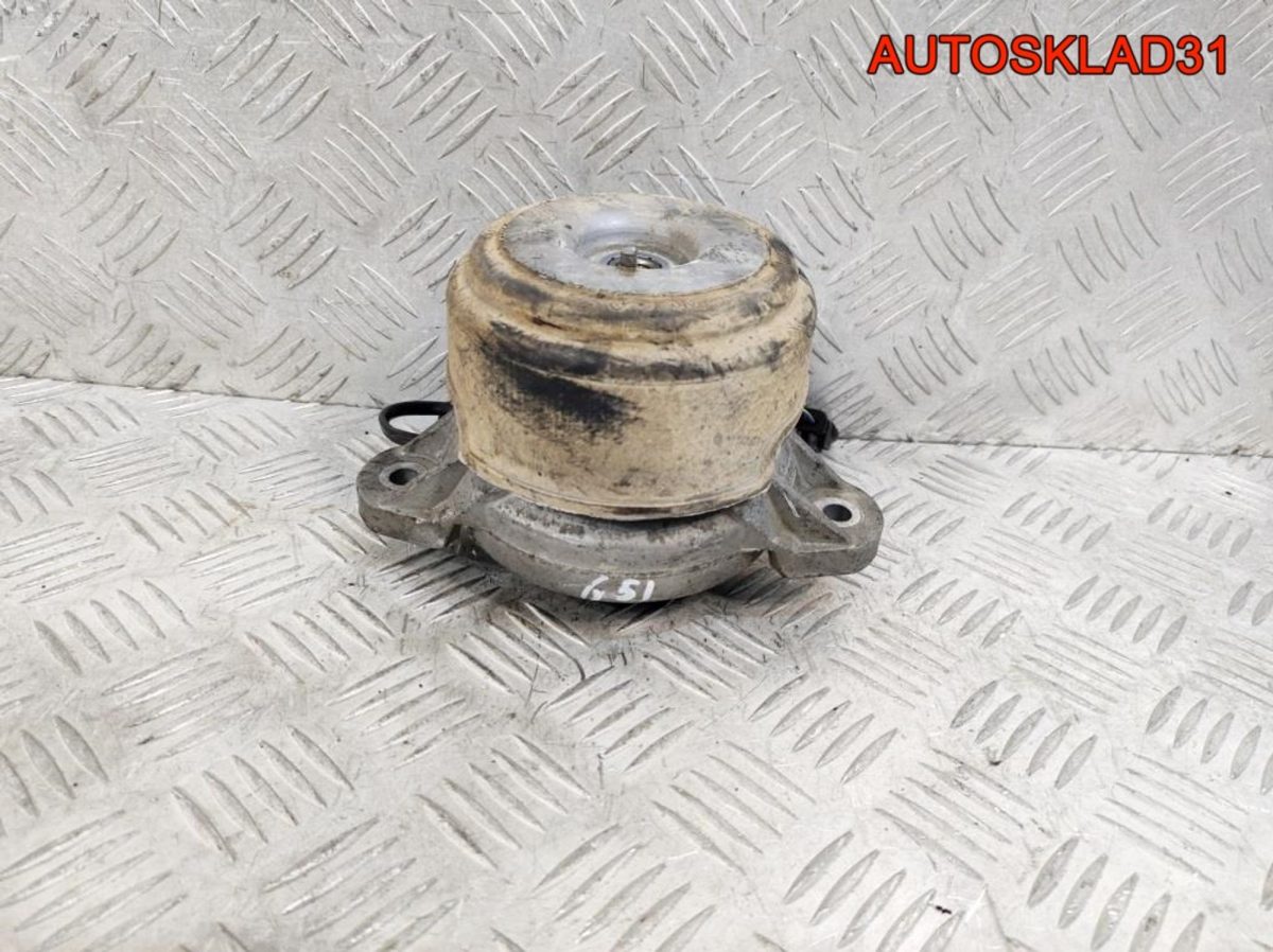 Опора двигателя левая Mercedes X204 A2042401817 - АвтоСклад31.рф - авторазборка контрактные б/у запчасти в г. Белгород