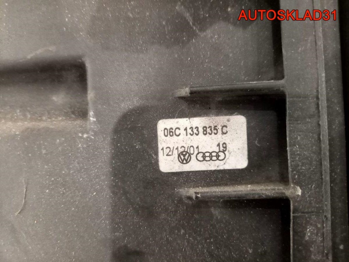 Корпус воздушного фильтра Audi A4 B6 06C133835C - АвтоСклад31.рф - авторазборка контрактные б/у запчасти в г. Белгород