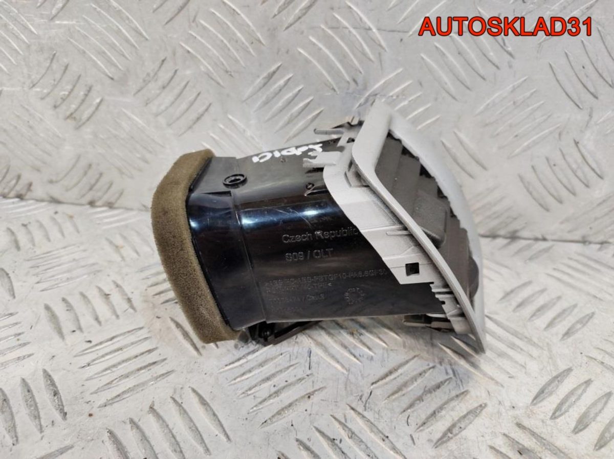 Дефлектор воздушный правый Skoda Fabia 2 5J0819702 - АвтоСклад31.рф - авторазборка контрактные б/у запчасти в г. Белгород