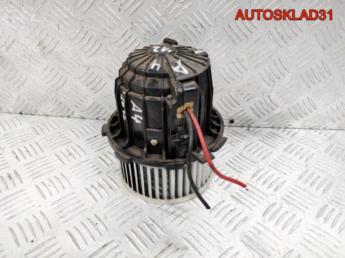 Моторчик отопителя Audi A4 B8 8T1820021 - АвтоСклад31.рф - авторазборка контрактные б/у запчасти в г. Белгород