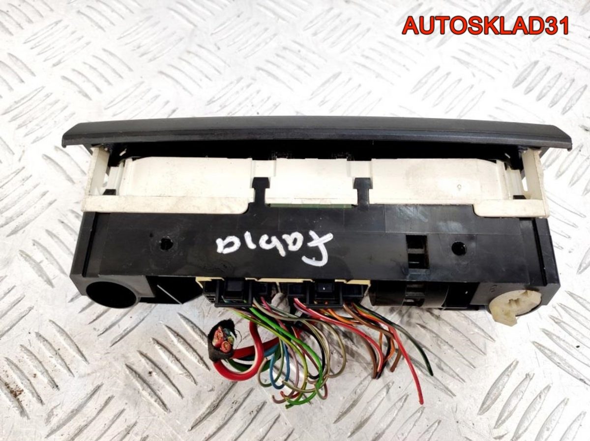 Блок управления отопителем Skoda Fabia 2 5J0820045 - АвтоСклад31.рф - авторазборка контрактные б/у запчасти в г. Белгород