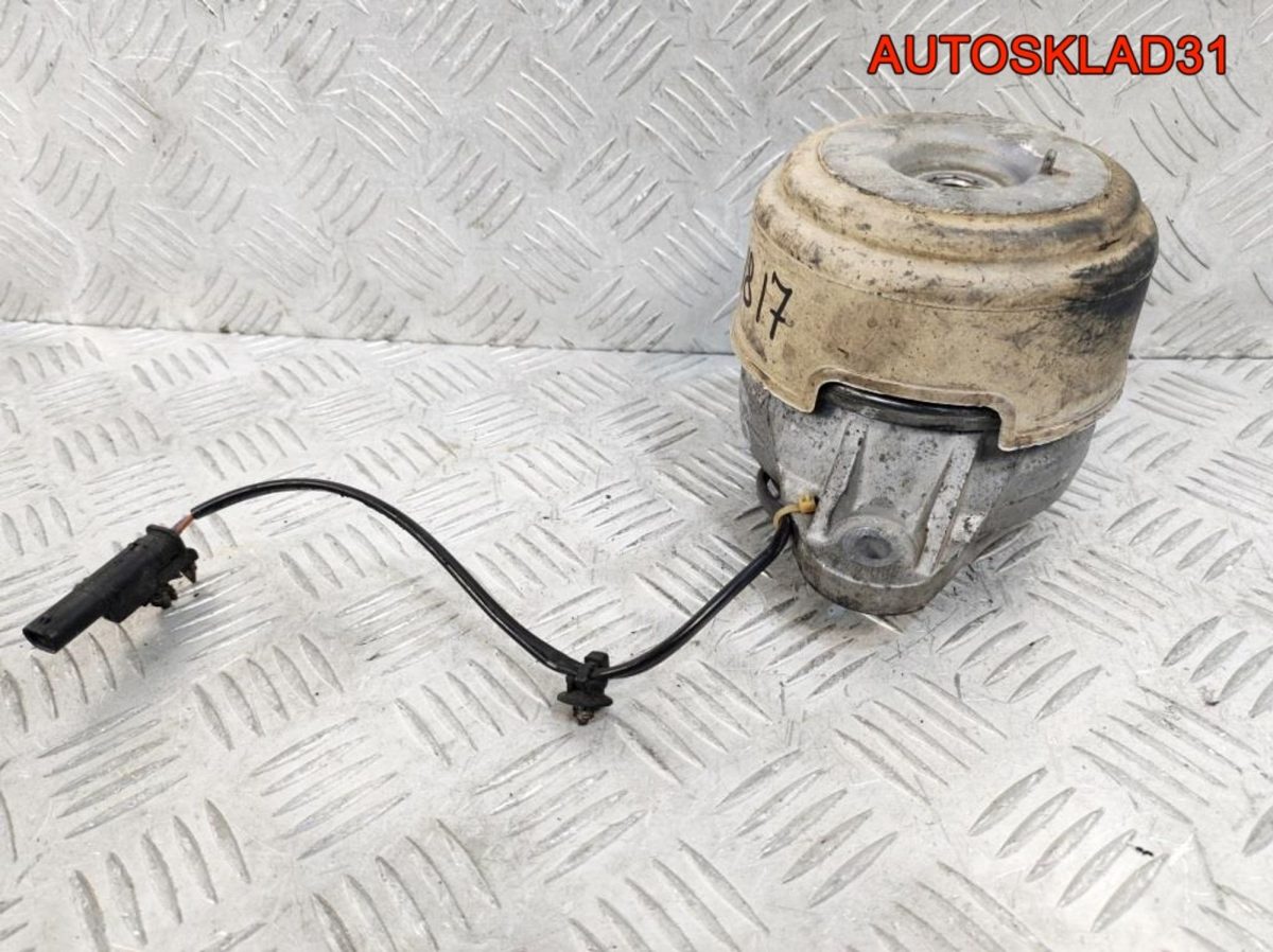 Опора двигателя левая Mercedes X204 A2042401817 - АвтоСклад31.рф - авторазборка контрактные б/у запчасти в г. Белгород