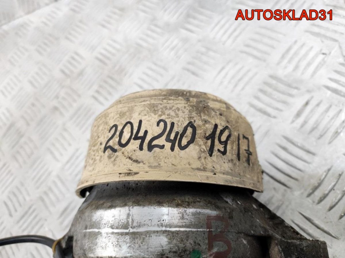 Опора двигателя правая Mercedes X204 A2042401917 - АвтоСклад31.рф - авторазборка контрактные б/у запчасти в г. Белгород