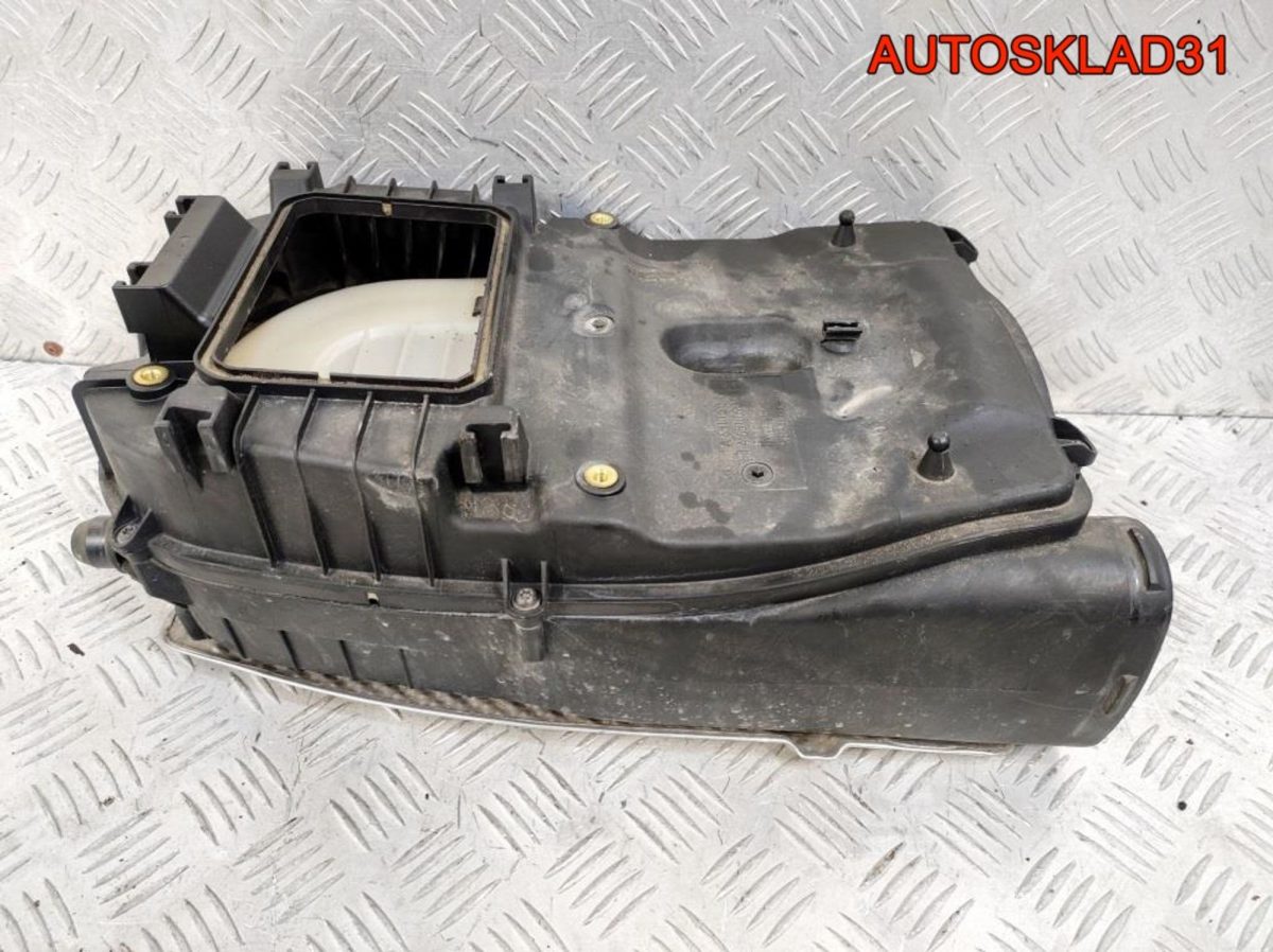 Корпус воздушного фильтра Mercedes X204 651.912 - АвтоСклад31.рф - авторазборка контрактные б/у запчасти в г. Белгород