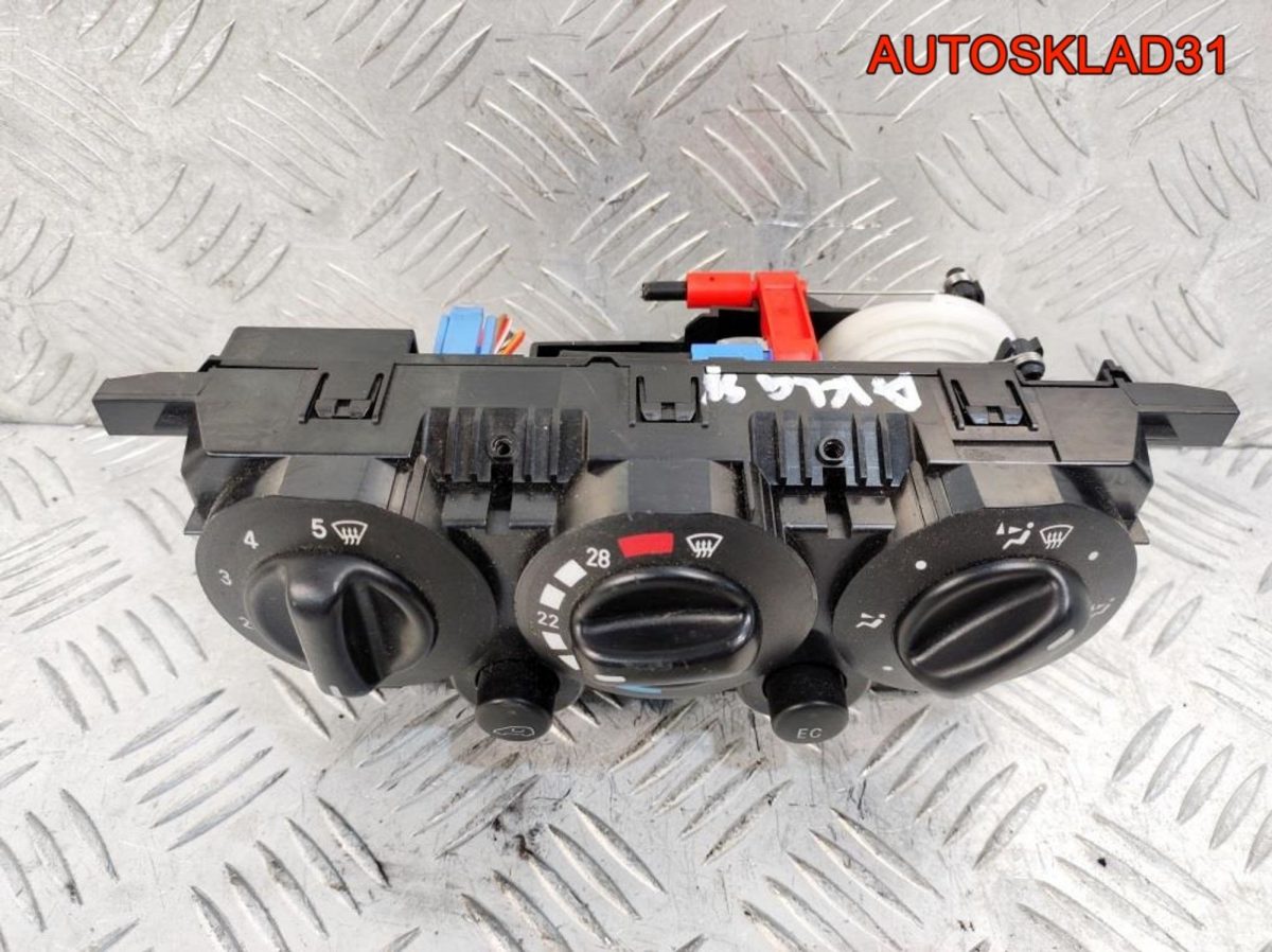Блок управления печкой Mercedes W168 A1688301285 - АвтоСклад31.рф - авторазборка контрактные б/у запчасти в г. Белгород