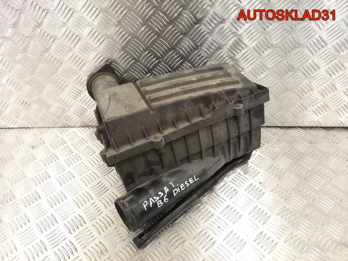 Корпус воздушного фильтра VW Passat B6 3C0129607AF - АвтоСклад31.рф - авторазборка контрактные б/у запчасти в г. Белгород
