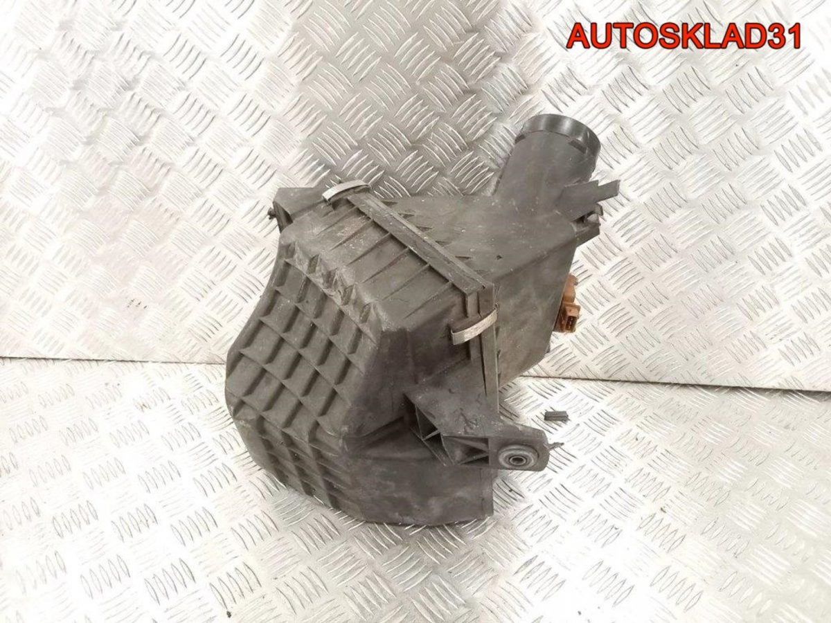 Корпус воздушного фильтра Audi A4 B5 078133837L - АвтоСклад31.рф - авторазборка контрактные б/у запчасти в г. Белгород