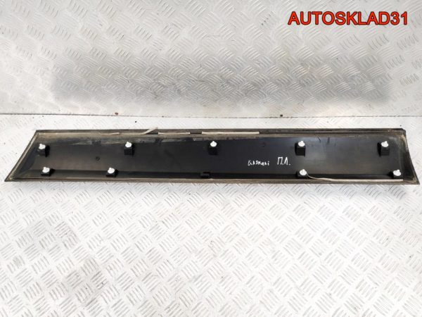 Накладка стекла переднего левого Audi A4 B5 - АвтоСклад31.рф - авторазборка контрактные б/у запчасти в г. Белгород