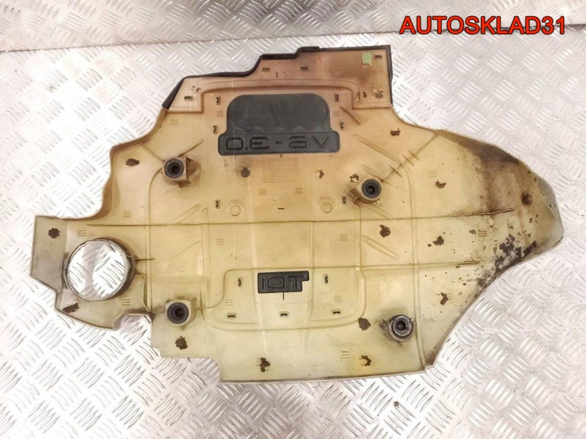 Накладка декоративная Audi A6 C6 059103925AG - АвтоСклад31.рф - авторазборка контрактные б/у запчасти в г. Белгород