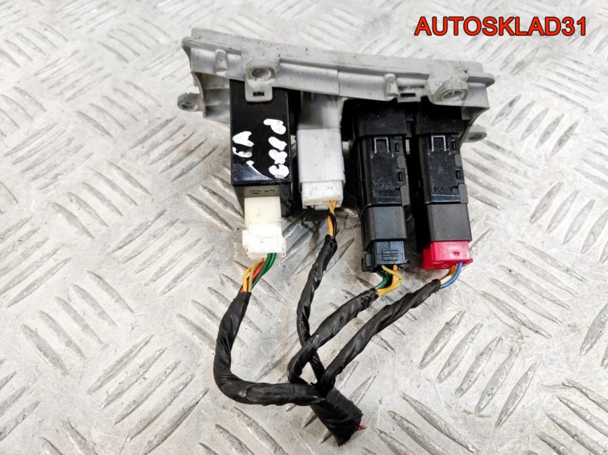 Блок кнопок Kia Ceed 933001H440ED - АвтоСклад31.рф - авторазборка контрактные б/у запчасти в г. Белгород