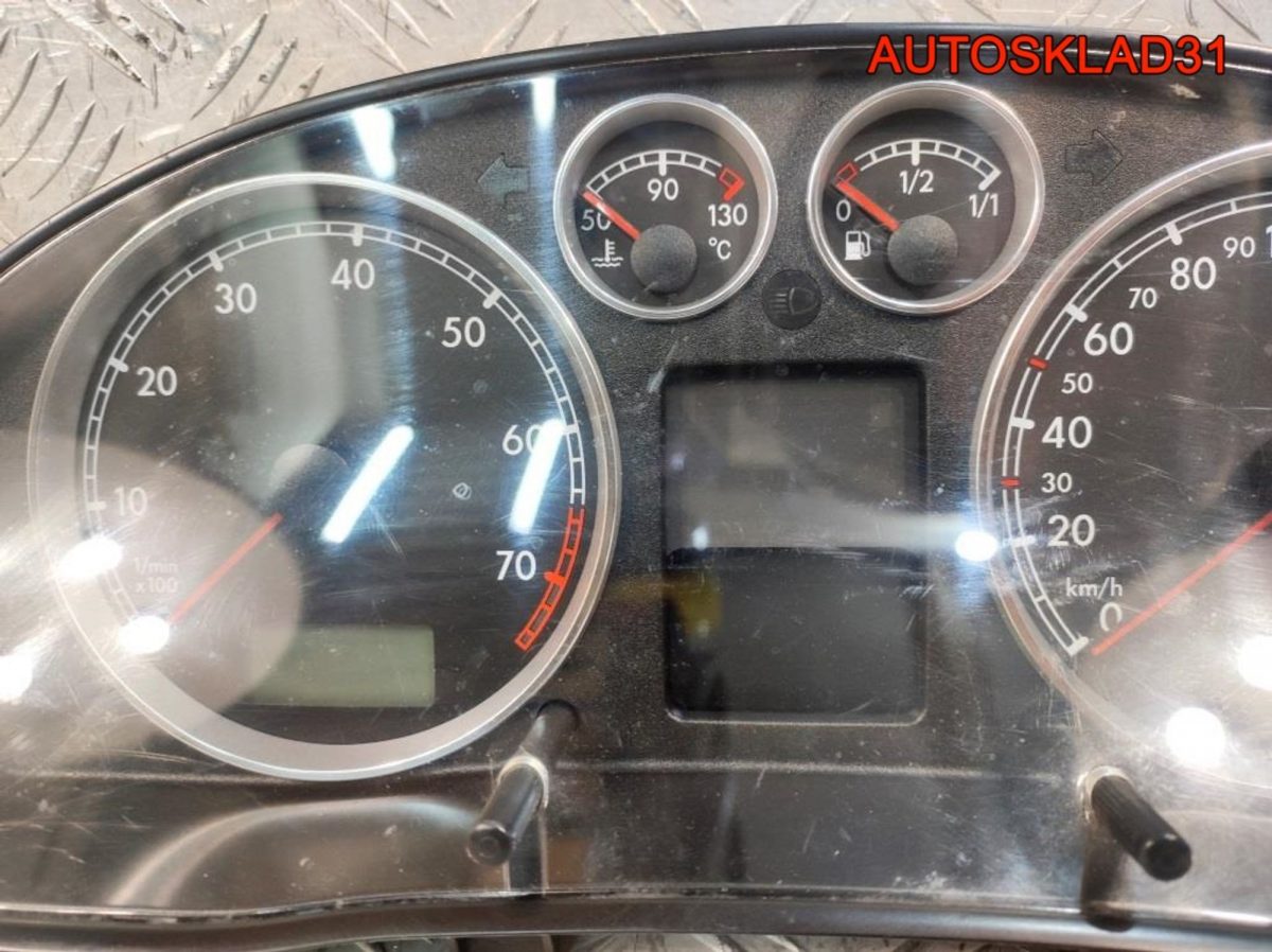Панель приборов VW Passat B5+ 3B0920829 Бензин - АвтоСклад31.рф - авторазборка контрактные б/у запчасти в г. Белгород