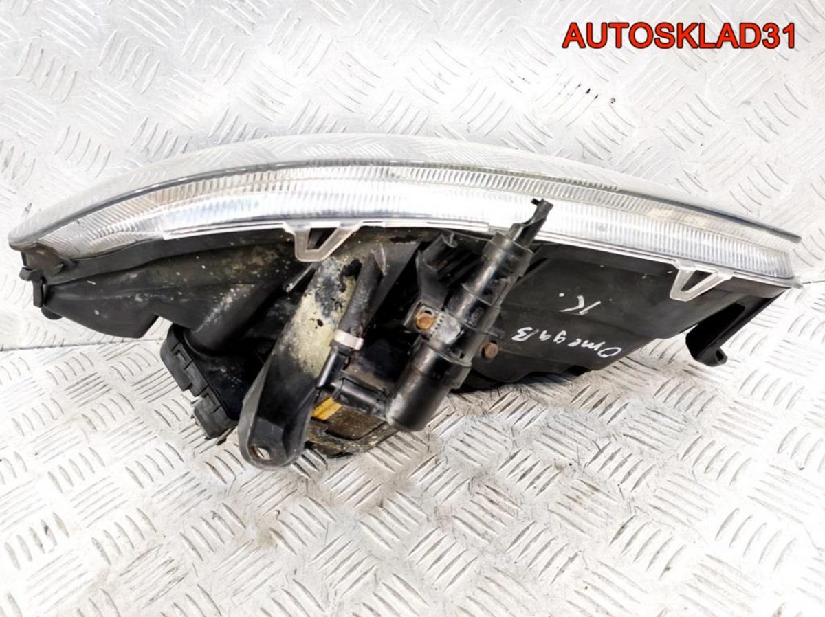 Фара правая Ксенон Opel Omega B 90565802 Дорест - АвтоСклад31.рф - авторазборка контрактные б/у запчасти в г. Белгород