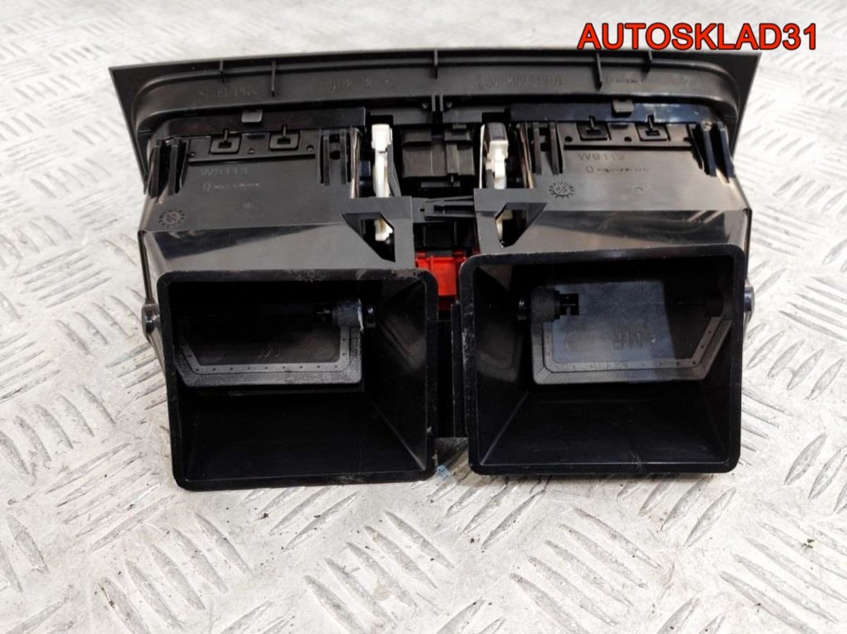 Дефлектор воздушный Skoda Fabia 2 5J0820951C - АвтоСклад31.рф - авторазборка контрактные б/у запчасти в г. Белгород
