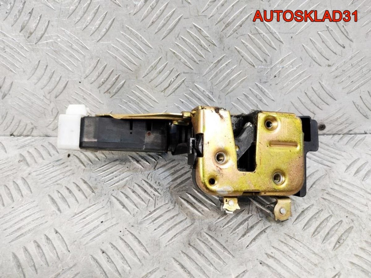Замок двери передней правой Mitsubishi Carisma DA - АвтоСклад31.рф - авторазборка контрактные б/у запчасти в г. Белгород