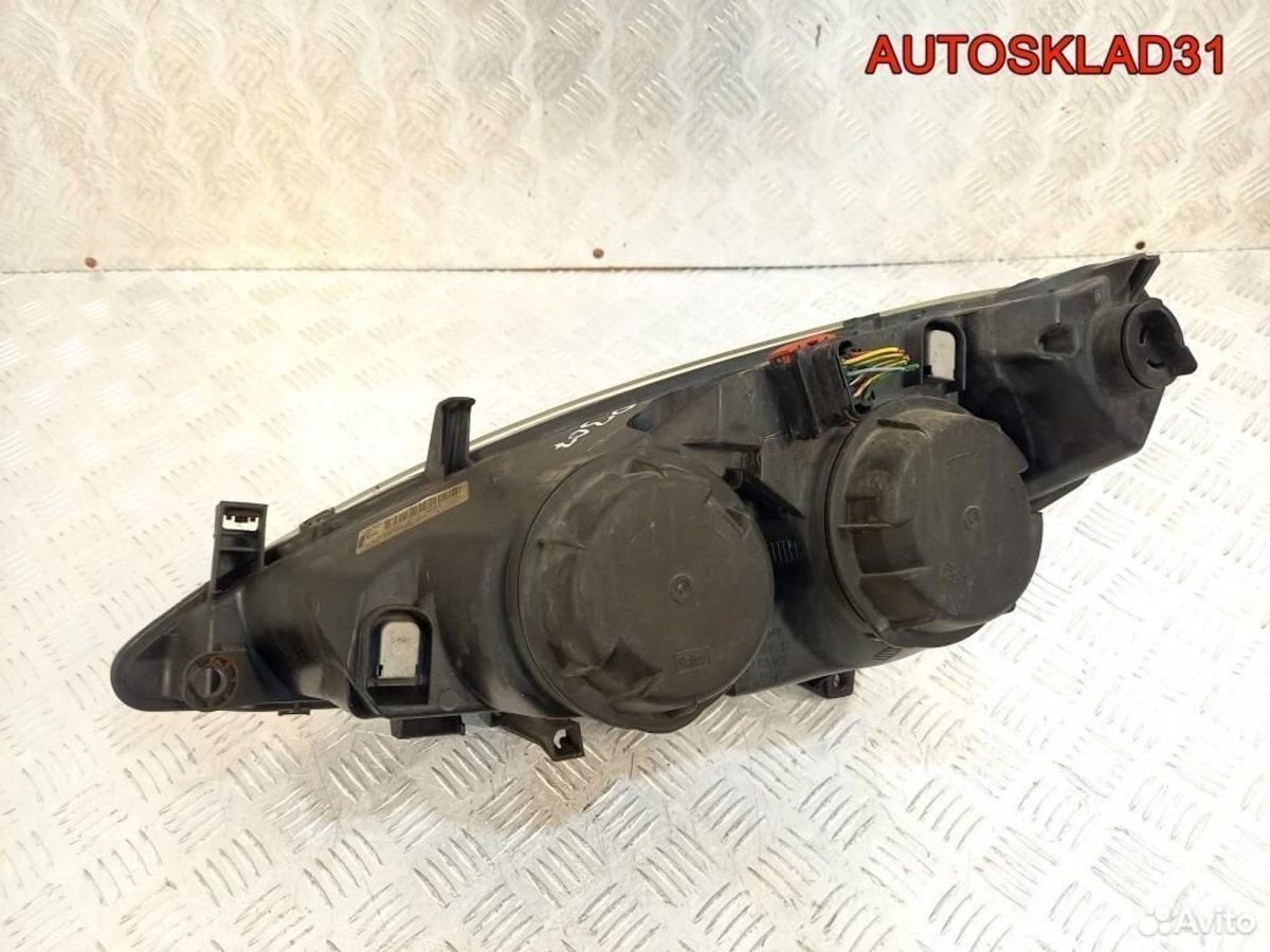 Фара правая Peugeot 307 9641615280 - АвтоСклад31.рф - авторазборка контрактные б/у запчасти в г. Белгород