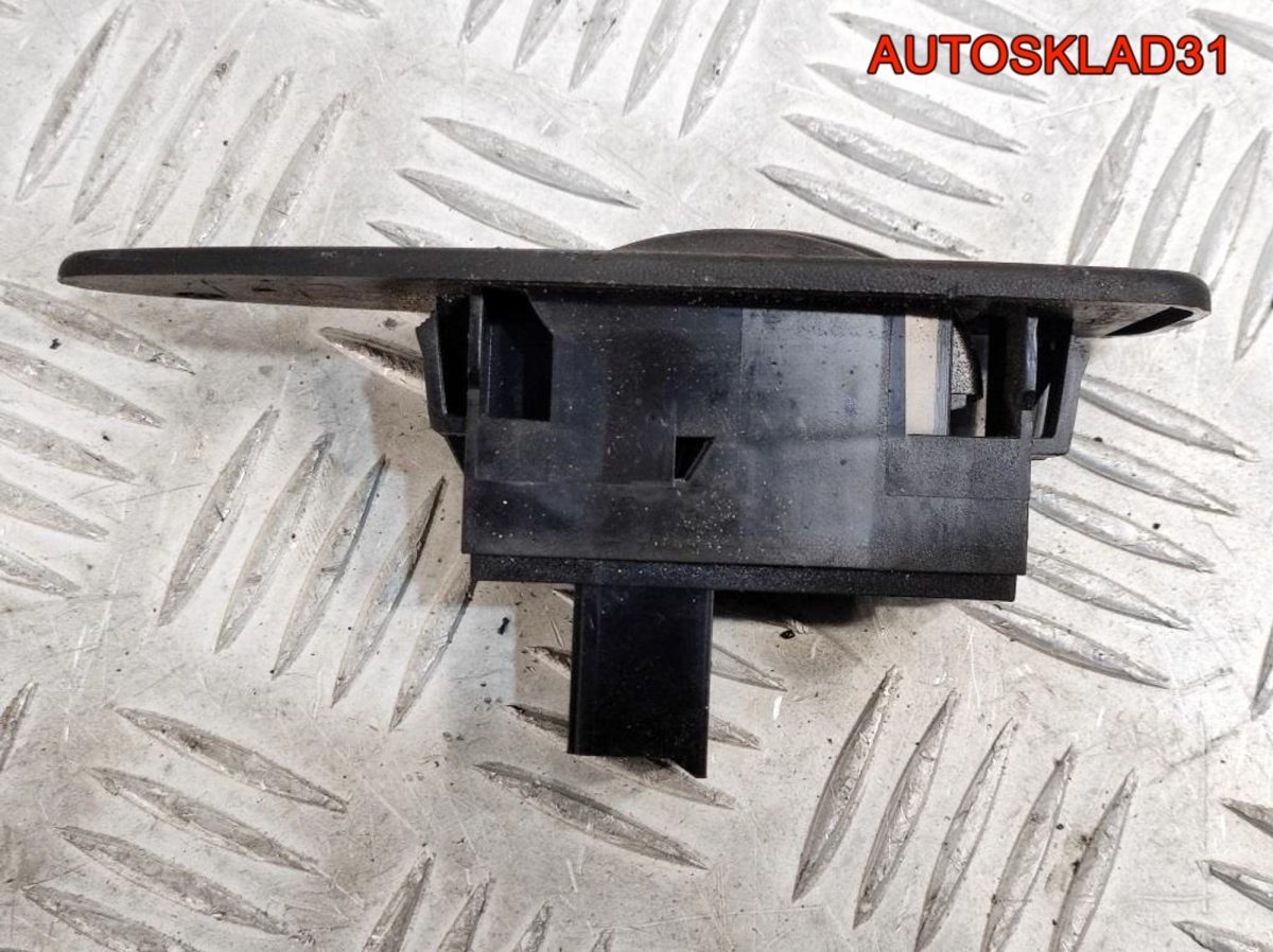 Кнопка стеклоподъемника Mitsubishi Carisma DA - АвтоСклад31.рф - авторазборка контрактные б/у запчасти в г. Белгород