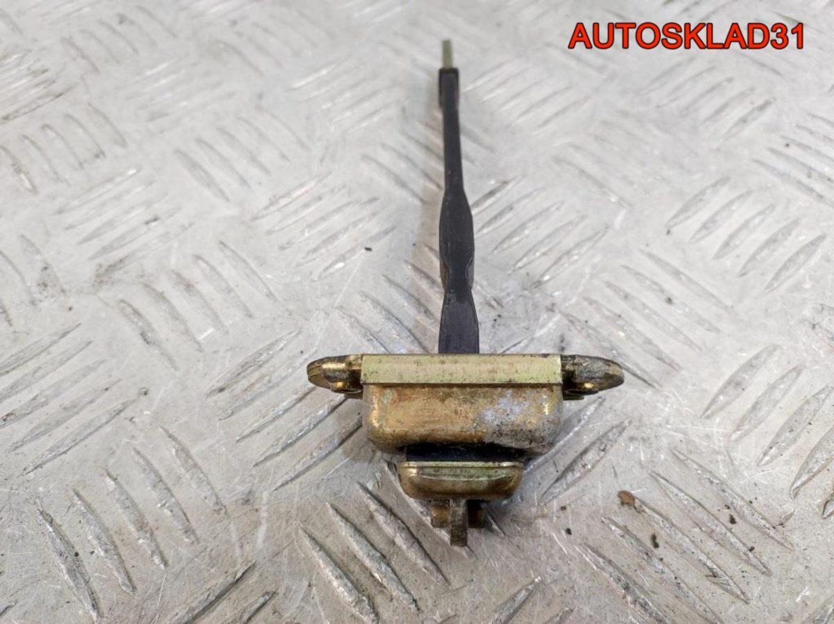 Ограничитель двери передний Mitsubishi Carisma DA - АвтоСклад31.рф - авторазборка контрактные б/у запчасти в г. Белгород