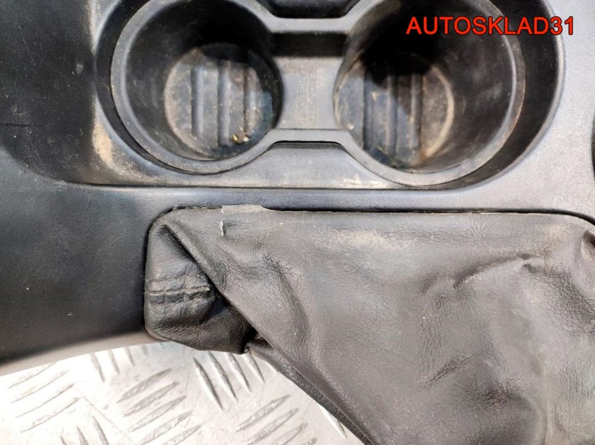 Подлокотник Ford Maverick 2 6L8478045A76 - АвтоСклад31.рф - авторазборка контрактные б/у запчасти в г. Белгород