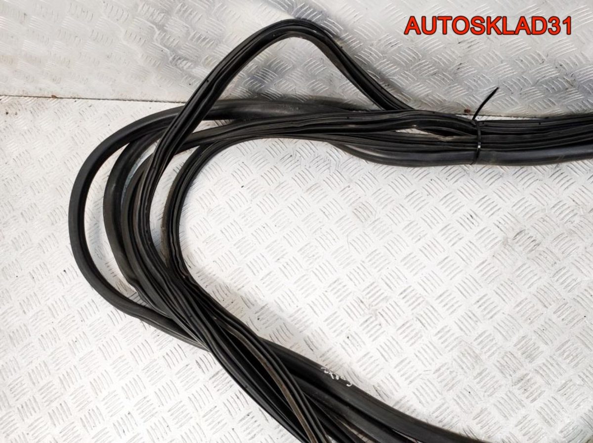 Уплотнитель двери Комплект Hyundai Getz 1 Рест - АвтоСклад31.рф - авторазборка контрактные б/у запчасти в г. Белгород