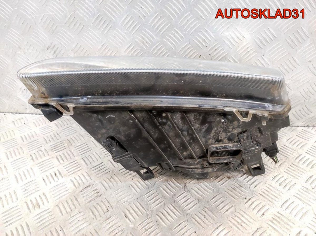 Фара левая Ford Focus 2 1480996 Дорест - АвтоСклад31.рф - авторазборка контрактные б/у запчасти в г. Белгород