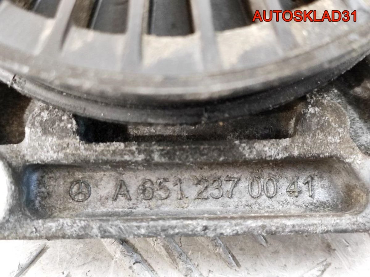 Ролик с кронштейном Mercedes GLK X204 A6512370041 - АвтоСклад31.рф - авторазборка контрактные б/у запчасти в г. Белгород
