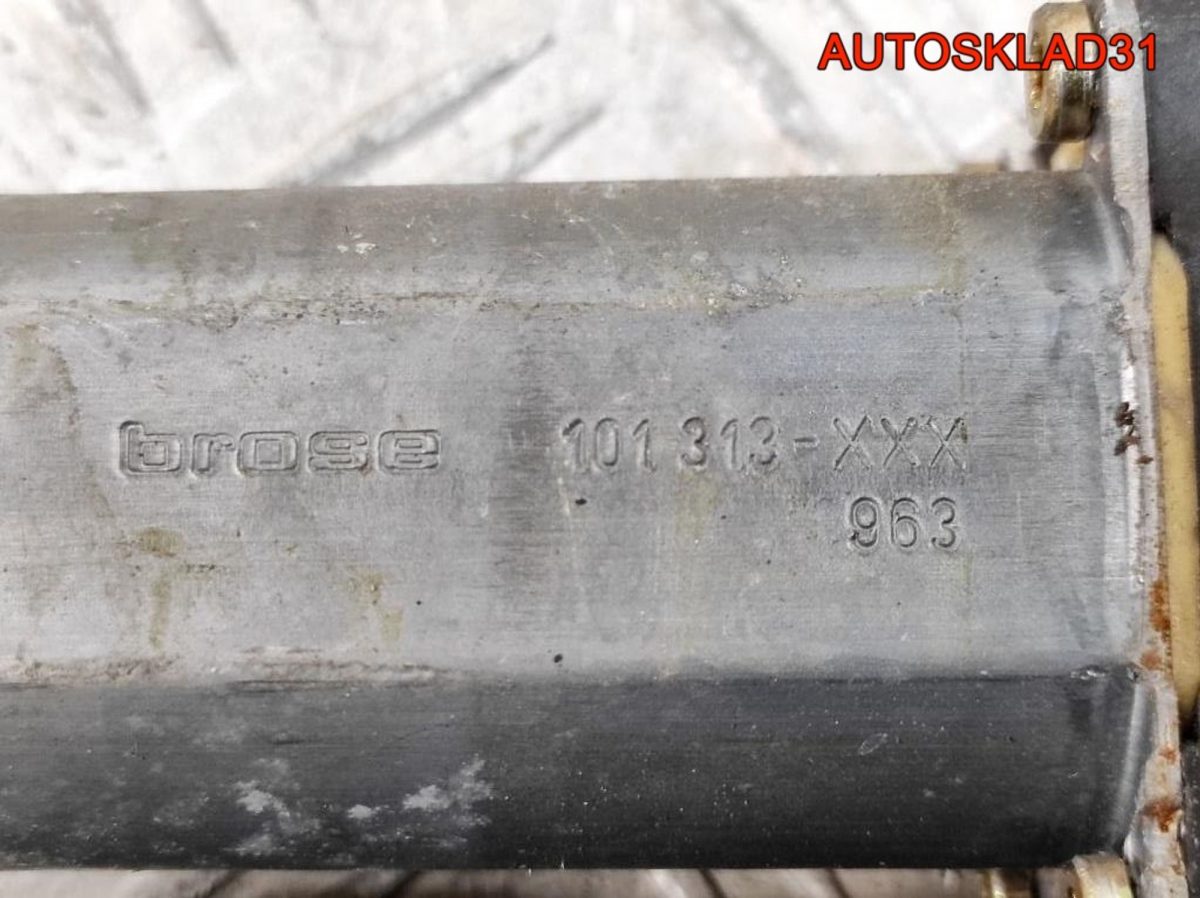 Моторчик стеклоподъемника передний левый Skoda Octavia A4 1U4959801B - АвтоСклад31.рф - авторазборка контрактные б/у запчасти в г. Белгород
