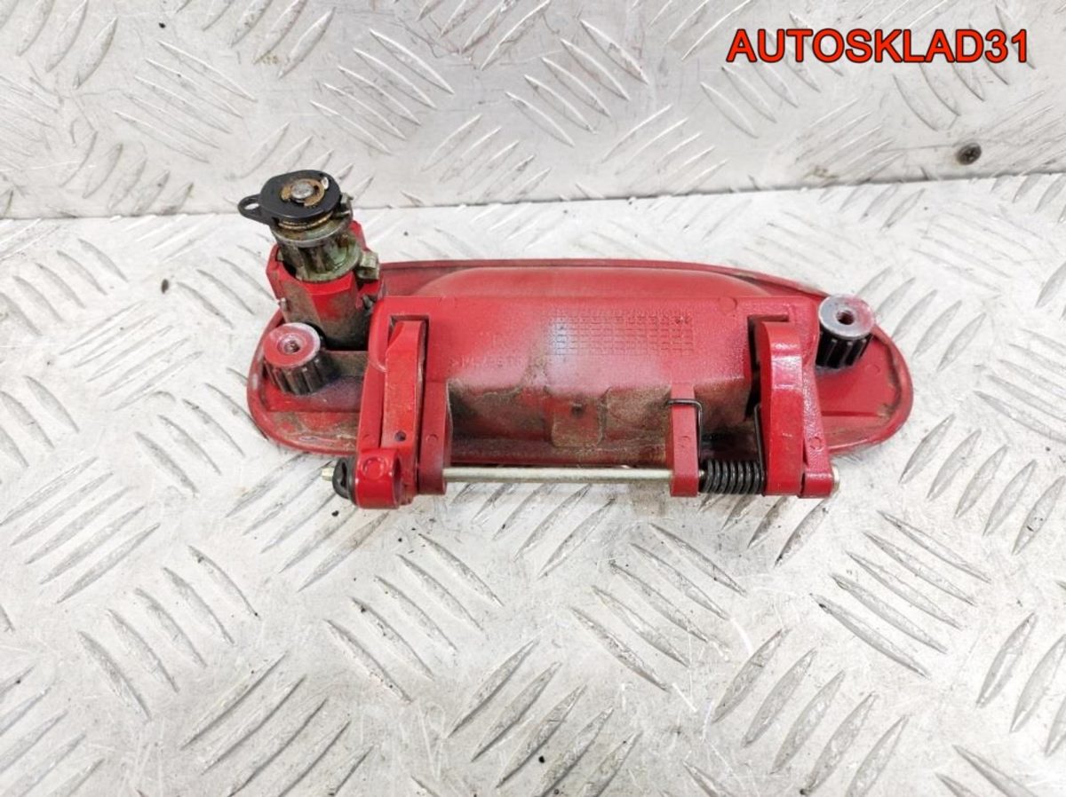 Ручка передняя наружная правая Mitsubishi Carisma - АвтоСклад31.рф - авторазборка контрактные б/у запчасти в г. Белгород