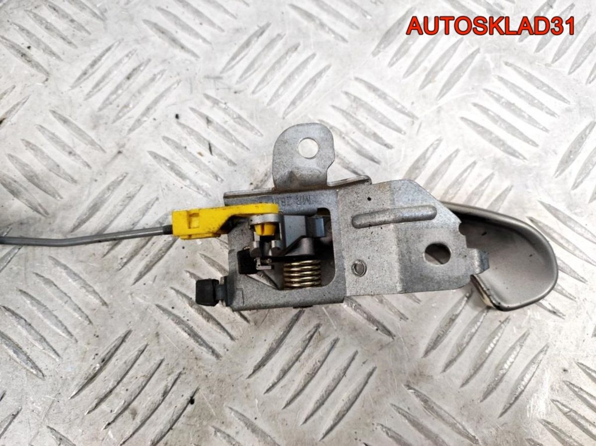 Ручка двери передняя левая Mitsubishi Carisma DA - АвтоСклад31.рф - авторазборка контрактные б/у запчасти в г. Белгород
