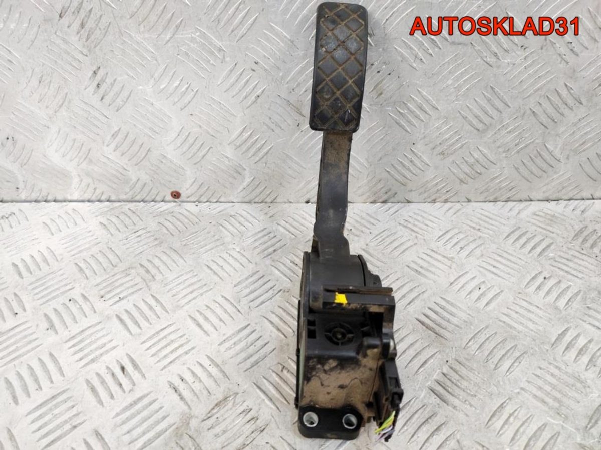 Педаль газа Skoda Fabia 1,4 Бензин 6Q1721503F - АвтоСклад31.рф - авторазборка контрактные б/у запчасти в г. Белгород
