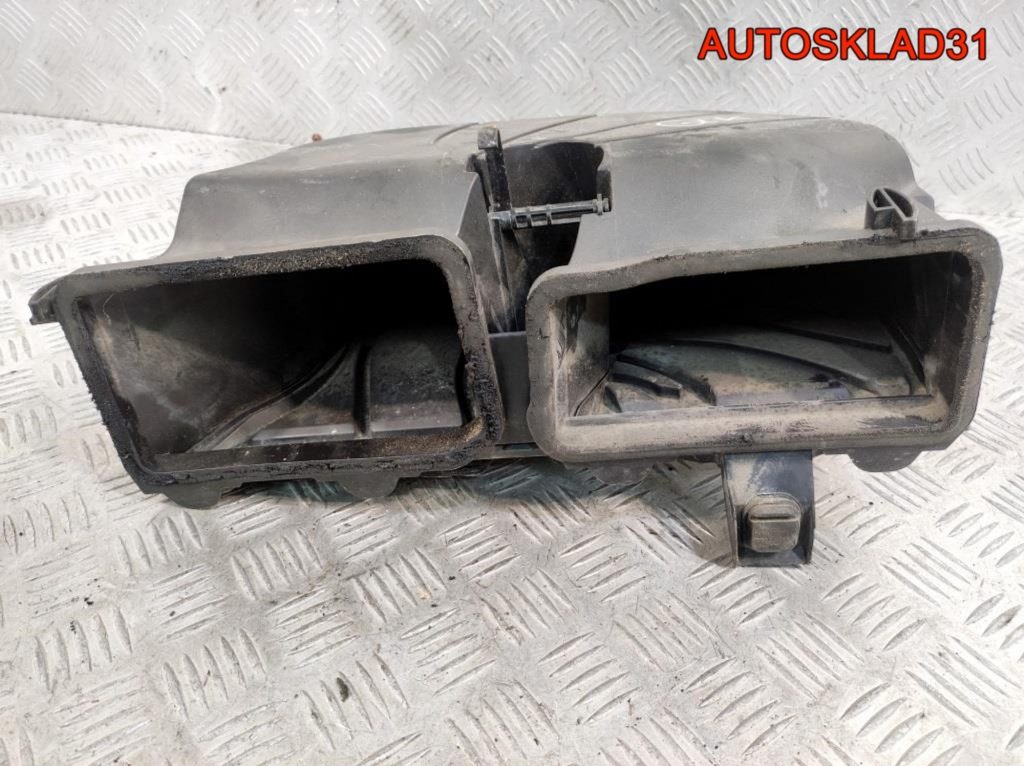 Воздухозаборник печки Mercedes GLK X204 A2048303303 - АвтоСклад31.рф - авторазборка контрактные б/у запчасти в г. Белгород Воздухозаборник печки Mercedes GLK X204 A2048303303 - АвтоСклад31.рф - авторазборка контрактные б/у запчасти в г. Белгород