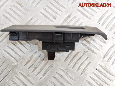 Кнопка стеклоподъемника Skoda Rapid 5JA959855A - АвтоСклад31.рф - авторазборка контрактные б/у запчасти в г. Белгород