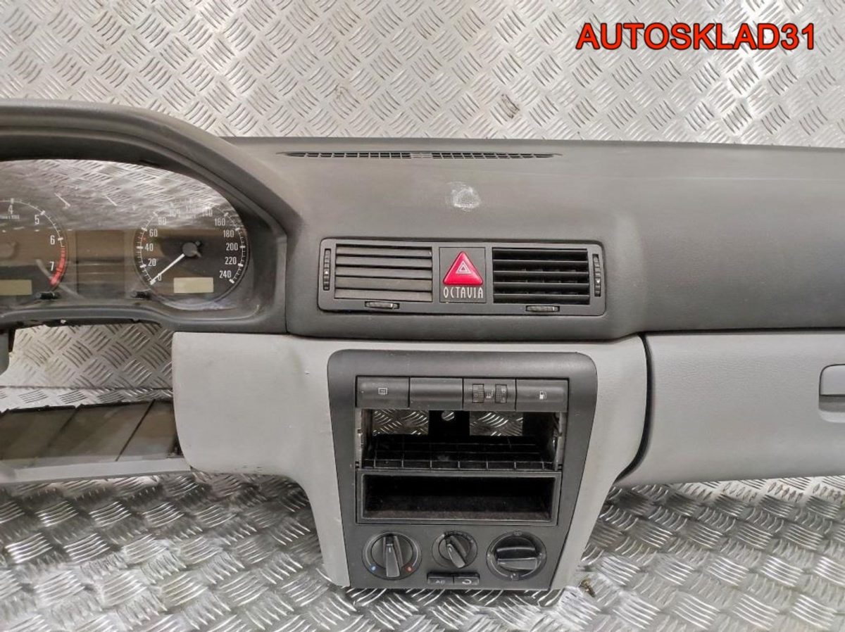 Торпедо Голое Skoda Octavia 1 1U1857007R - АвтоСклад31.рф - авторазборка контрактные б/у запчасти в г. Белгород