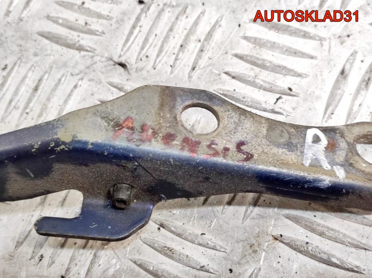 Петля капота правая Toyota Avensis T250 5341005060 - АвтоСклад31.рф - авторазборка контрактные б/у запчасти в г. Белгород