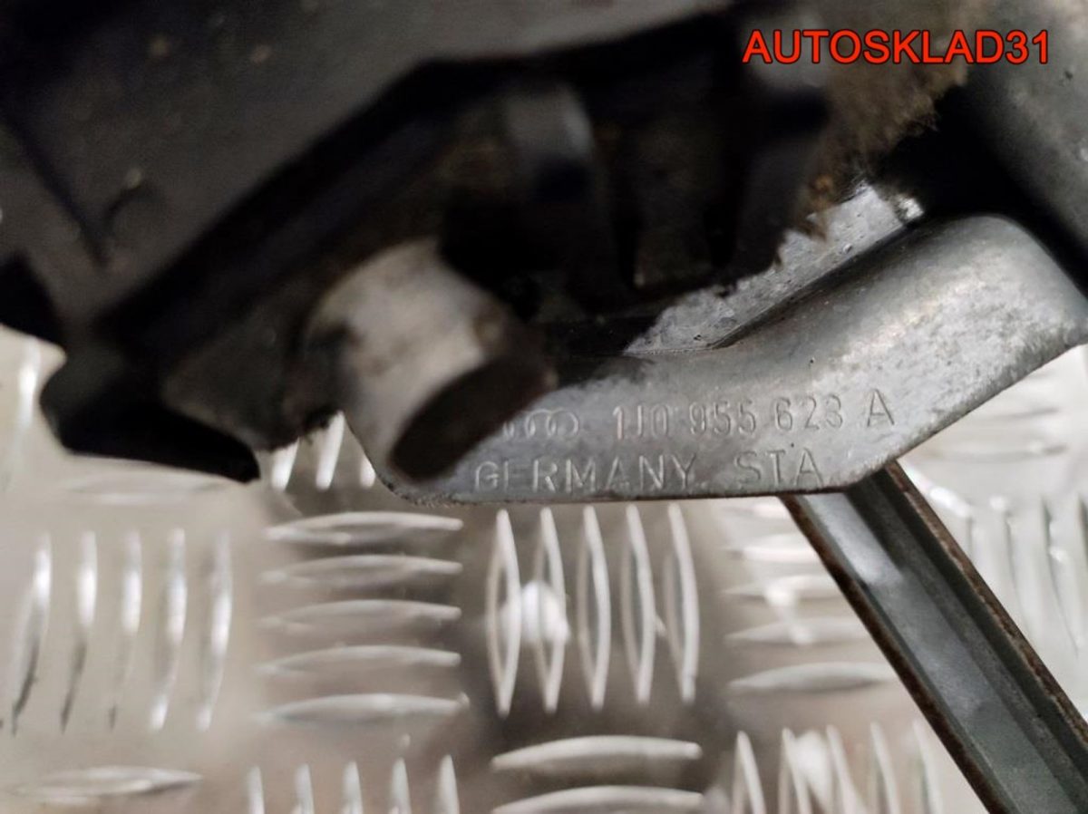 Трапеция дворников Volkswagen Golf 4 1J0955325A - АвтоСклад31.рф - авторазборка контрактные б/у запчасти в г. Белгород