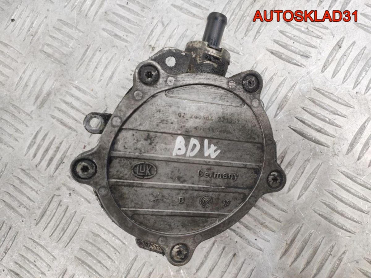 Насос вакуумный Audi A6 C6 2,4 BDW 06E145100C - АвтоСклад31.рф - авторазборка контрактные б/у запчасти в г. Белгород