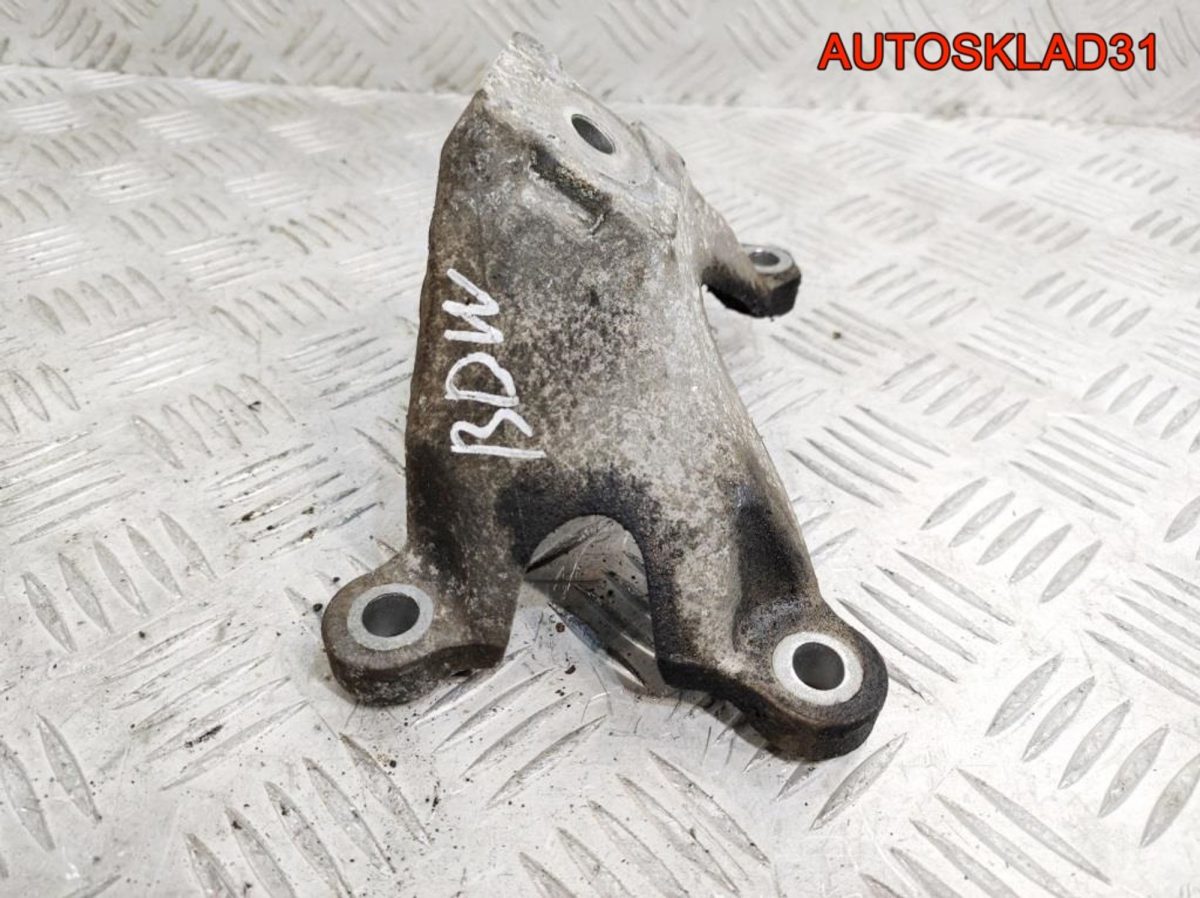 Кронштейн двигателя левый Audi A6 C6 2,4 BDW 4F0199307M - АвтоСклад31.рф - авторазборка контрактные б/у запчасти в г. Белгород