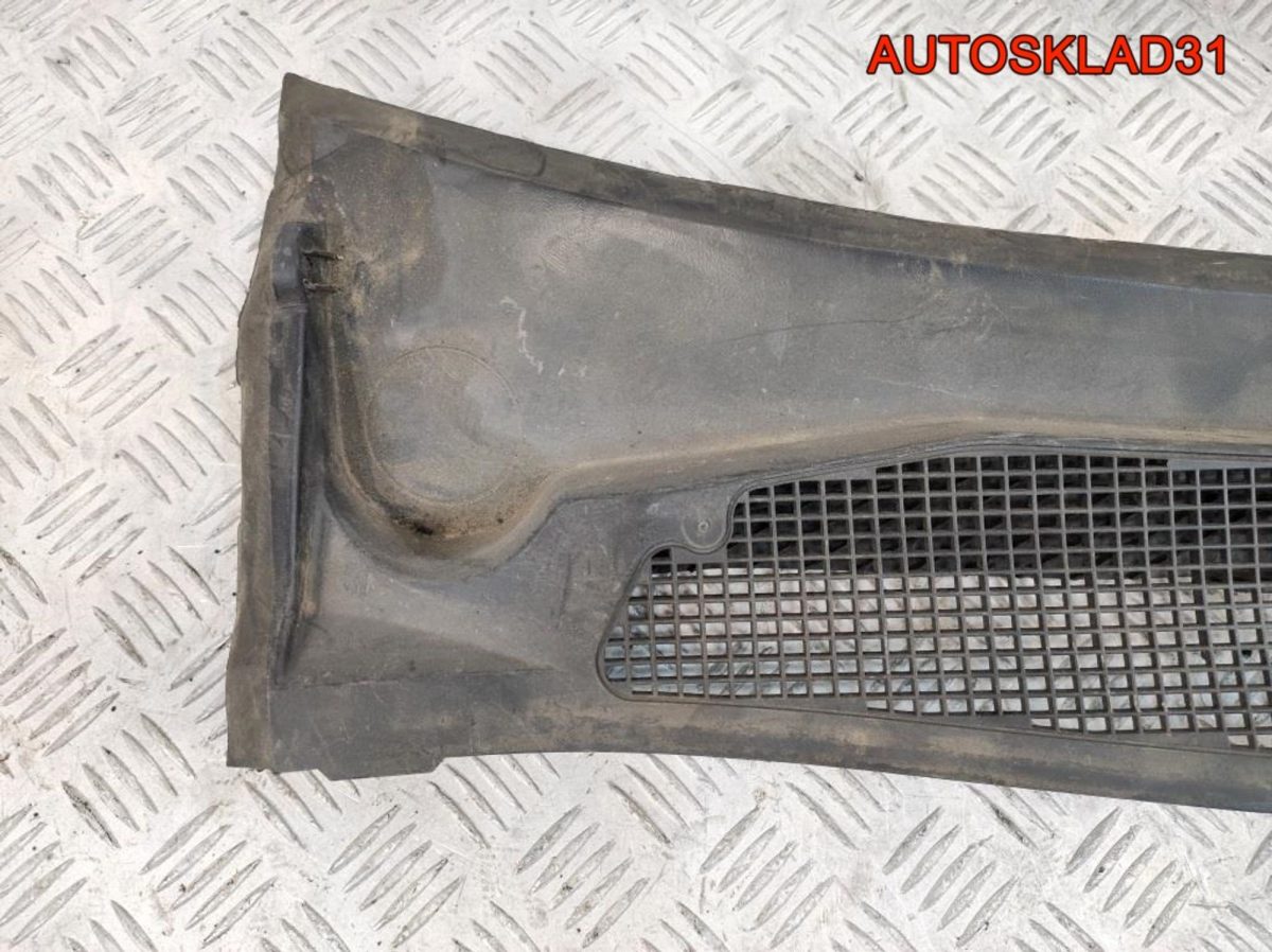 Решетка стеклоочистителя Renault Megane 3 668110003R - АвтоСклад31.рф - авторазборка контрактные б/у запчасти в г. Белгород