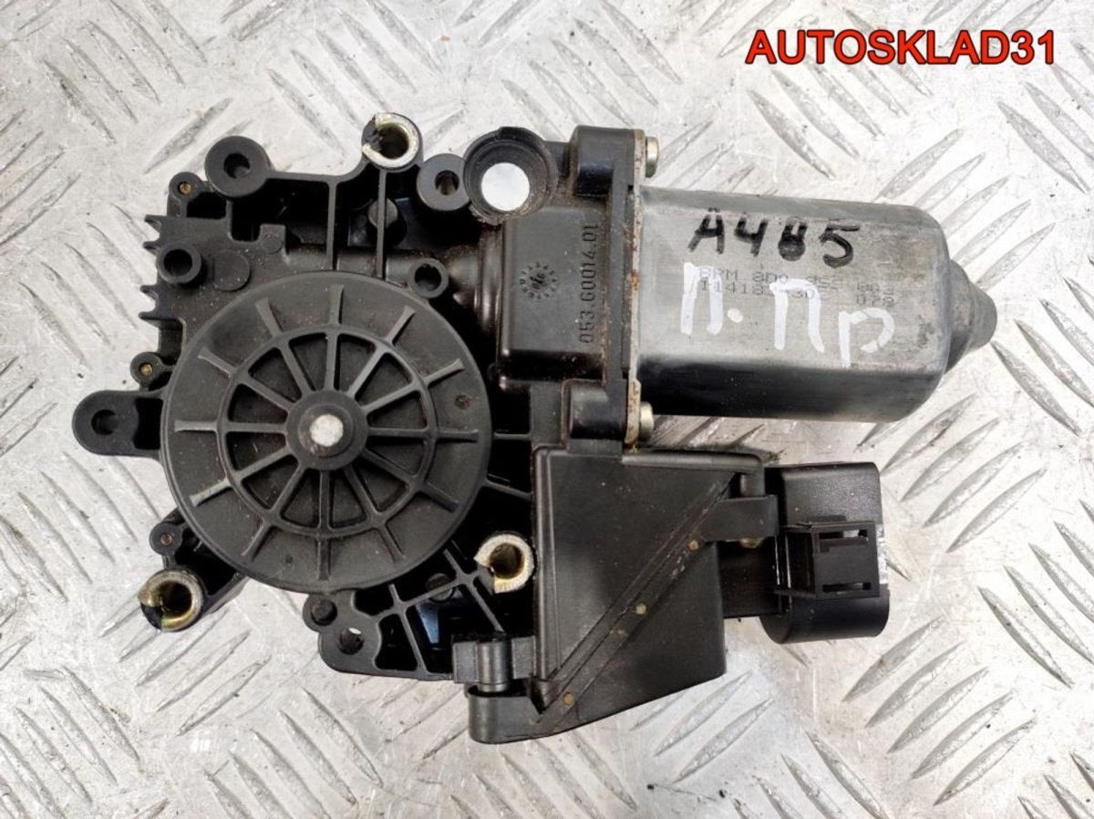 Моторчик стеклоподъёмника п/п Audi A4 Б5 8D0959802D - АвтоСклад31.рф - авторазборка контрактные б/у запчасти в г. Белгород