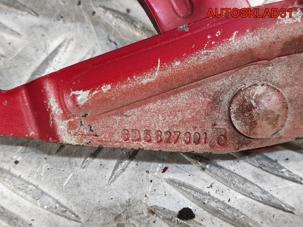 Петля крышки багажника левая Audi A4 B5 8D5827301C - АвтоСклад31.рф - авторазборка контрактные б/у запчасти в г. Белгород