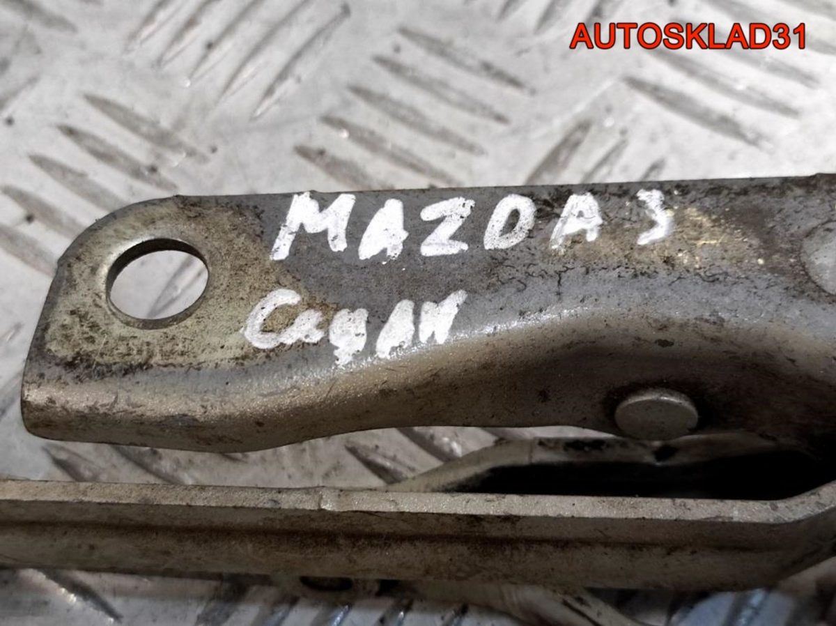 Петля крышки багажника правая Mazda 3 BK BN8V52720C - АвтоСклад31.рф - авторазборка контрактные б/у запчасти в г. Белгород