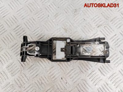 Кронштейн ручки передней правой Mercedes W211 - АвтоСклад31.рф - авторазборка контрактные б/у запчасти в г. Белгород