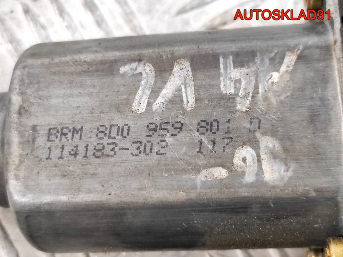 Моторчик стеклоподъёмника п/л Audi A4 Б5 8D0959801D - АвтоСклад31.рф - авторазборка контрактные б/у запчасти в г. Белгород