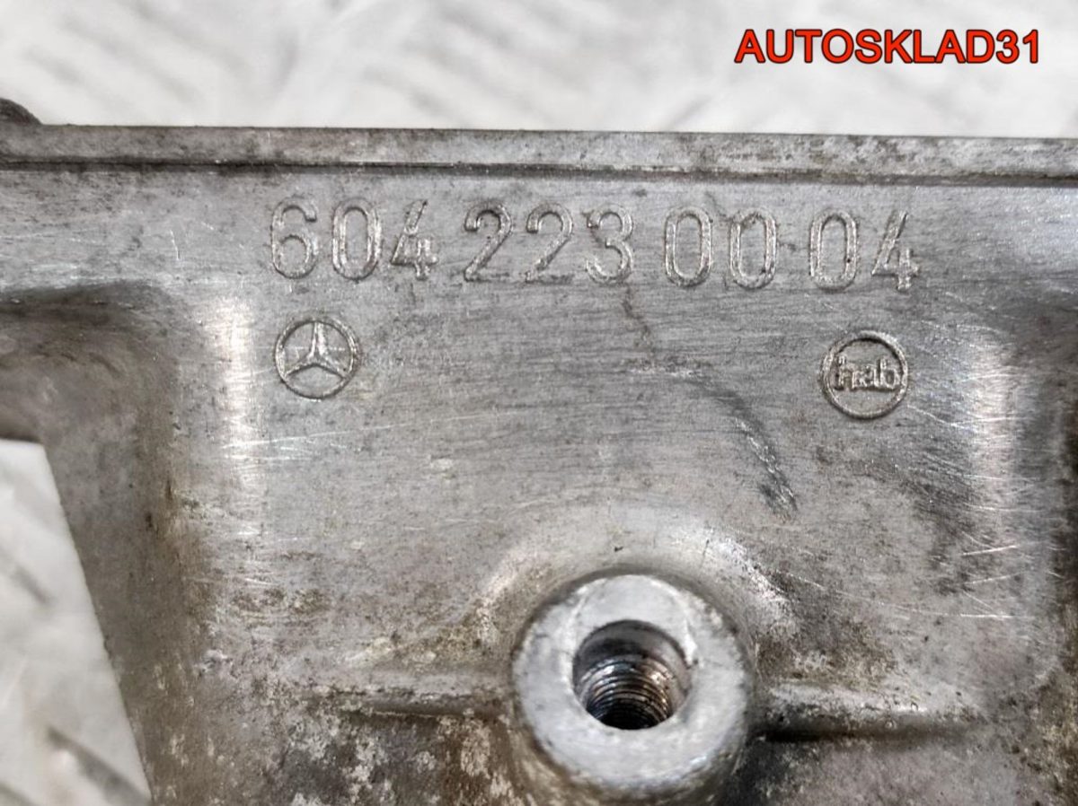 Кронштейн двигателя правый Mercedes Benz W210 2.2 CDI A6042230004 - АвтоСклад31.рф - авторазборка контрактные б/у запчасти в г. Белгород
