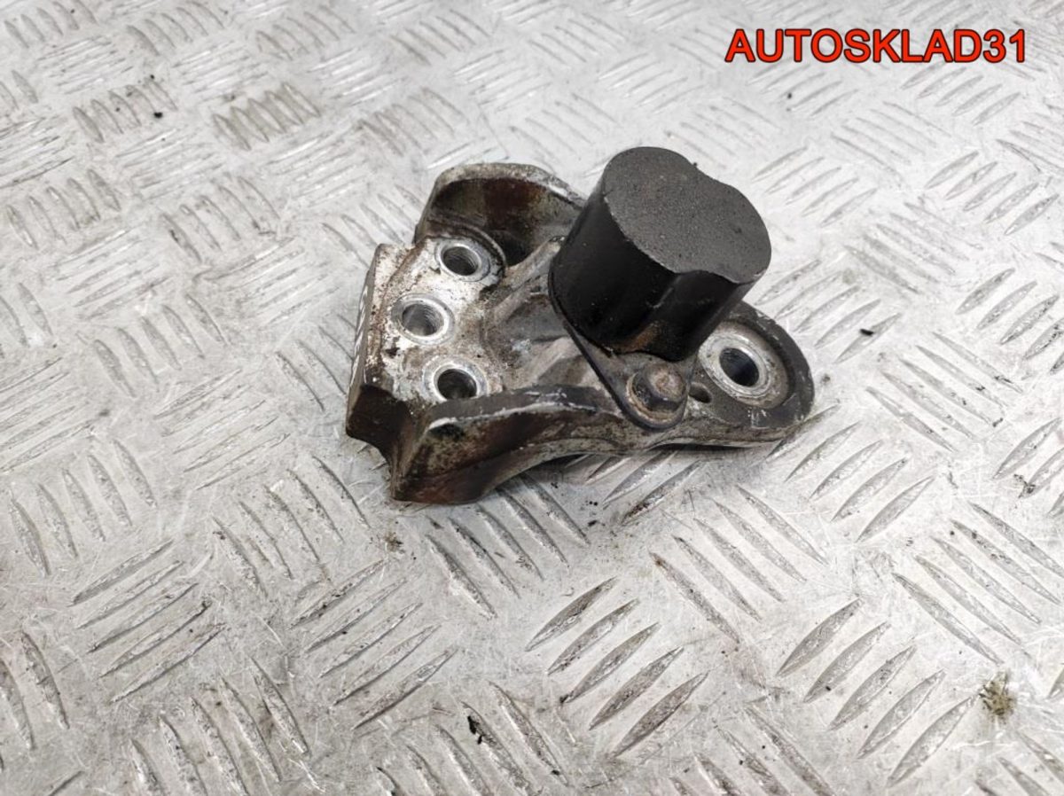 Кронштейн двигателя правый Hyundai Getz 1,3 G4EA 218401C300 - АвтоСклад31.рф - авторазборка контрактные б/у запчасти в г. Белгород