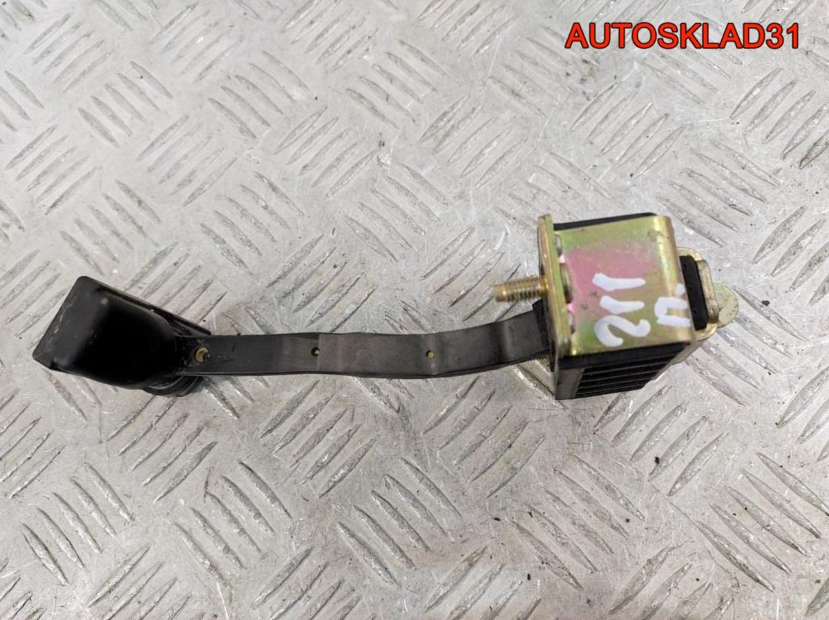 Ограничитель двери передней Mercedes Benz W211 - АвтоСклад31.рф - авторазборка контрактные б/у запчасти в г. Белгород