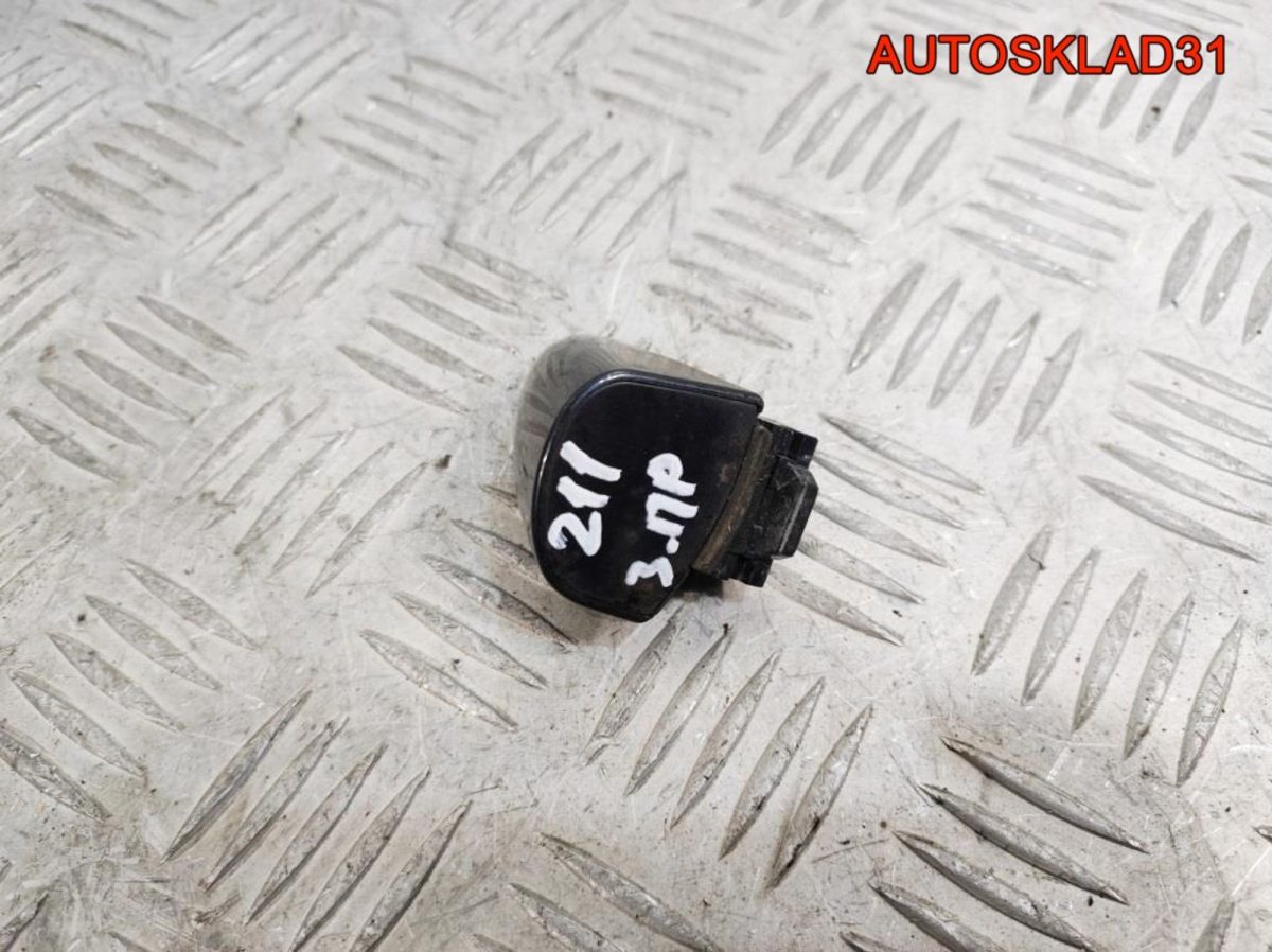 Вставка замка двери задней правой Mercedes W211 A2037602420 - АвтоСклад31.рф - авторазборка контрактные б/у запчасти в г. Белгород