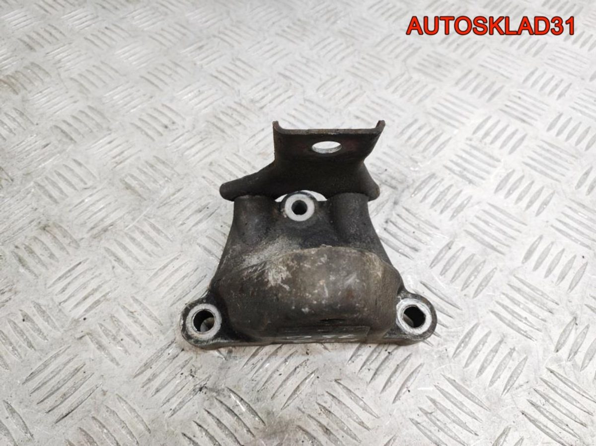 Кронштейн двигателя задний Renault Laguna 2 8200298146 - АвтоСклад31.рф - авторазборка контрактные б/у запчасти в г. Белгород