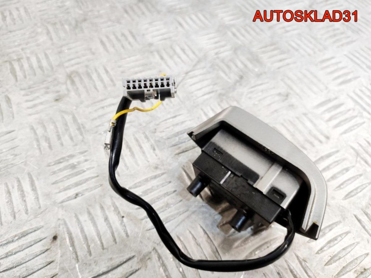 Накладки в рулевое колесо Nissan Note E11 305661610 - АвтоСклад31.рф - авторазборка контрактные б/у запчасти в г. Белгород