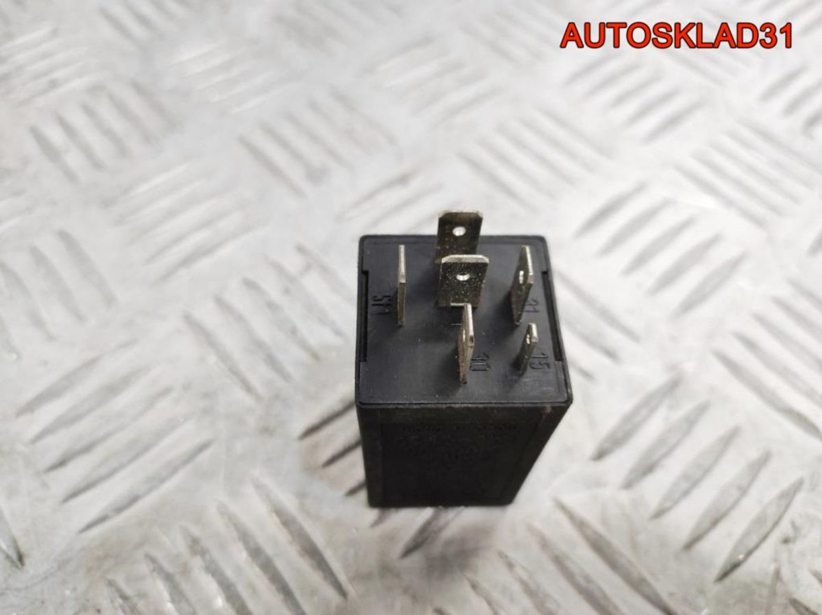 Реле вентилятора 272 Audi 100 C4 443955532C - АвтоСклад31.рф - авторазборка контрактные б/у запчасти в г. Белгород